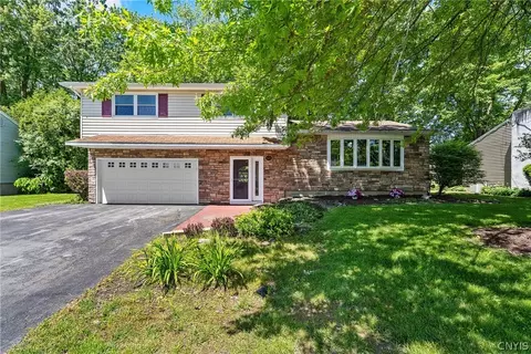 7523 Marble Dr, Clay, NY 13088