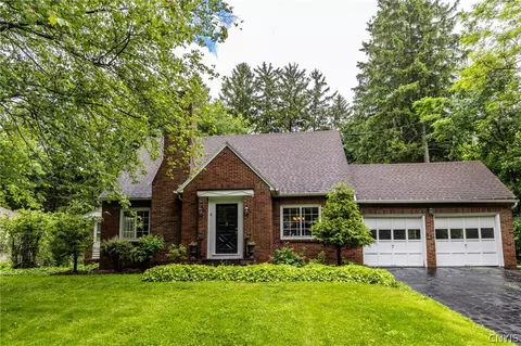 6 Ely Dr, Fayetteville, NY 13066 photo 2