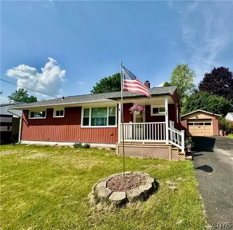 1 Melvin Ct, Utica, NY 13502