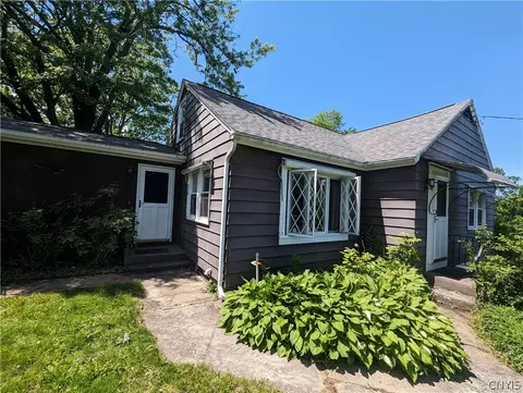 430 Hickok Ave, Syracuse, NY 13206
