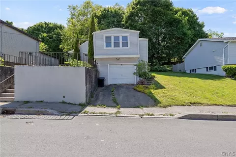 274 Duer St, Oswego, NY 13126
