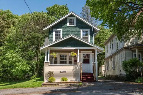 24 Golf Ave, New Hartford, NY 13413
