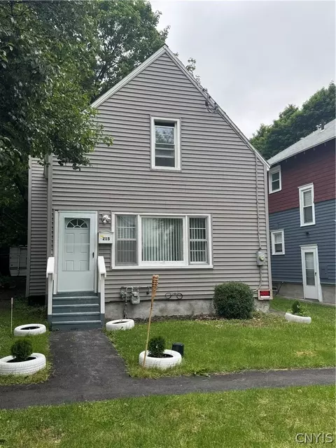 215 Pattison St, Syracuse, NY 13203