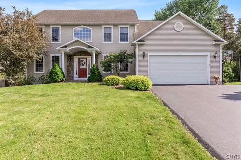 4548 Kingsford, Onondaga, NY 13215