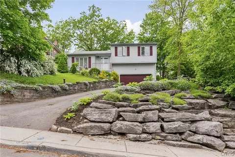 426 Center St, Geddes, NY 13209
