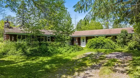 3836 E Genesee Street Rd, Sennett, NY 13021