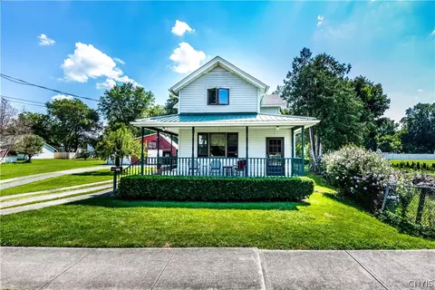 207 Wilson Ave, Lenox, NY 13032
