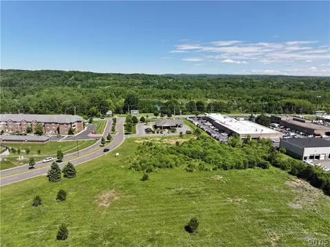 L11 Medical Center Drive, Manlius, NY 13066