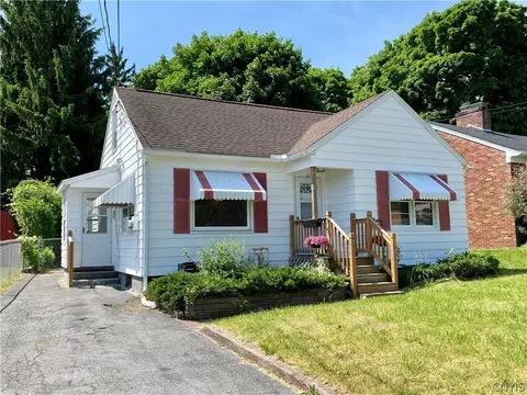 109 7th St, Geddes, NY 13209