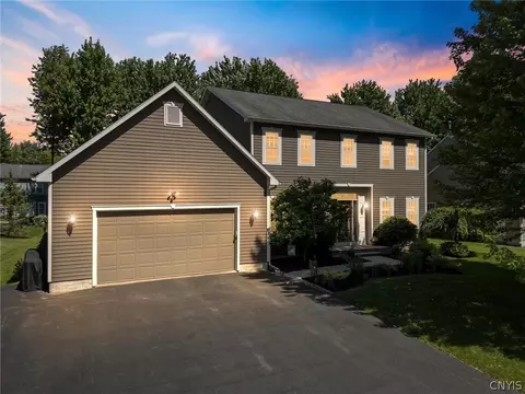 8780 Wedgefield Ln, Cicero, NY 13039