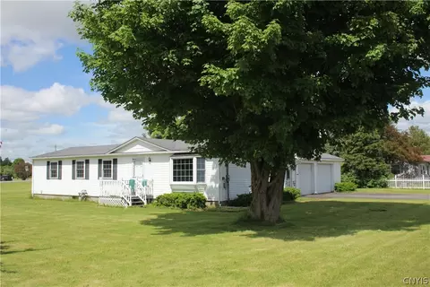 24471 Sanford Corners Rd, Le Ray, NY 13616