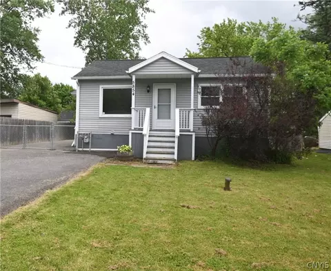 5854 Reis Dr, Cicero, NY 13039