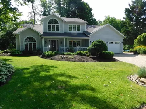 111 Zodiac Cir, Salina, NY 13090