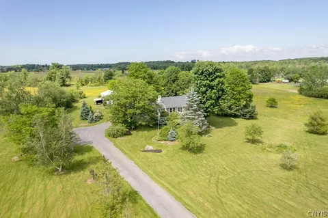 4326 State Route 49, Schroeppel, NY 13069