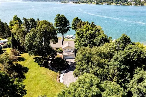 112 E Genesee St, Skaneateles, NY 13152
