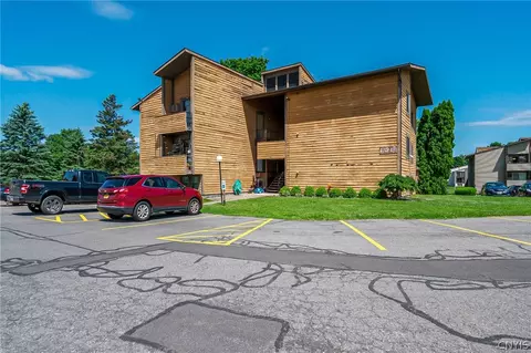 480 Idlewood Blvd, Van Buren, NY 13027
