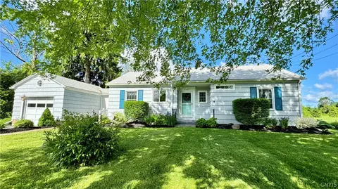 3957 State Street Rd, Skaneateles, NY 13152