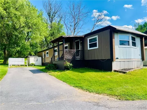 3553 Bleachery Ave #48, New Hartford, NY 13413