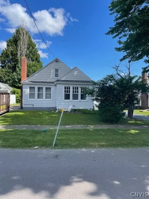 145 Delmar Pl, Salina, NY 13208