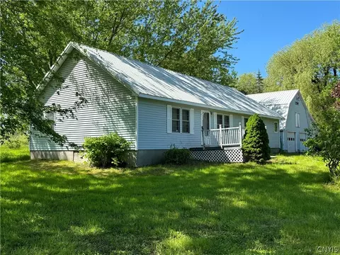 9307 James Rd, Trenton, NY 13438
