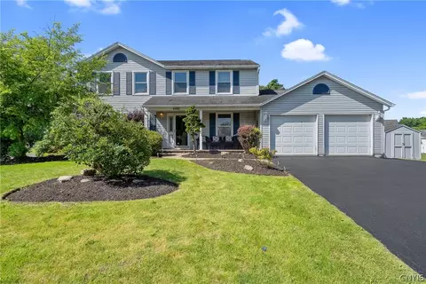 4001 Plum Yew Cir, Clay, NY 13090