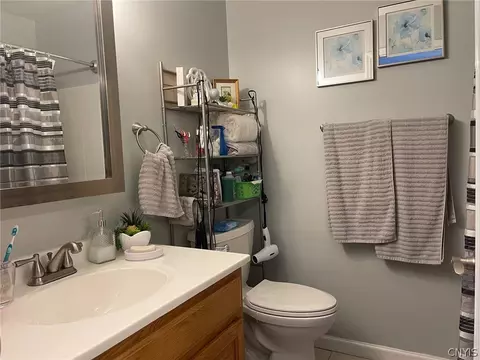 233 Coe Ave, Oneida, NY 13421 photo 31