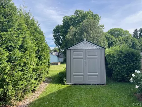 233 Coe Ave, Oneida, NY 13421 photo 6