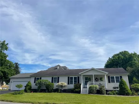 233 Coe Ave, Oneida, NY 13421