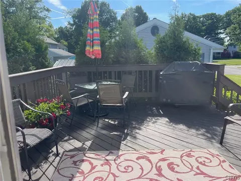 233 Coe Ave, Oneida, NY 13421 photo 8