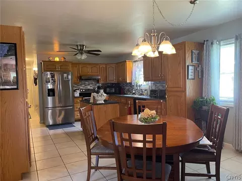 233 Coe Ave, Oneida, NY 13421 photo 13