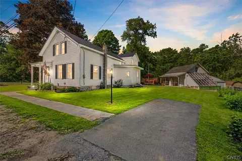 7778 Park Ave, Trenton, NY 13354