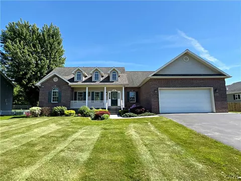 22501 Riverglade Dr, Le Ray, NY 13601