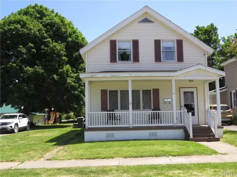 9 Walnut St, German Flatts, NY 13407 photo 2