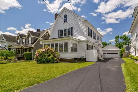 106 Wellesley Rd, Syracuse, NY 13207