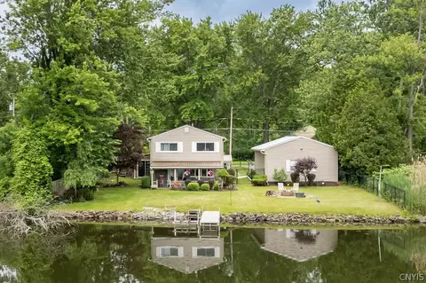 9470 Horseshoe Island Rd, Clay, NY 13041