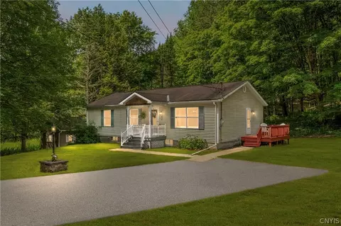 8573 Trenton Falls Prospect Rd, Trenton, NY 13438