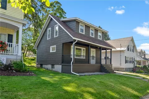 84 Hartford, New Hartford, NY 13413