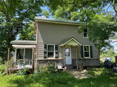 57 Springbrook Rd, Pulaski, NY 13142