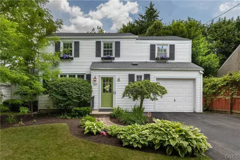 113 Redfield Ave, Fayetteville, NY 13066