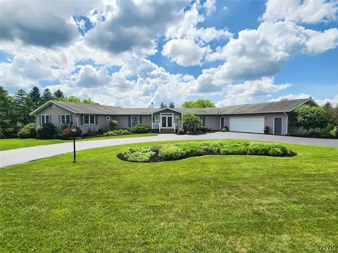 4419 Lathrop Dr, Marcellus, NY 13108