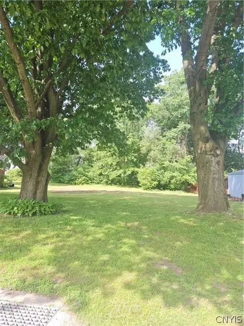 1107 Seneca St, Rome, NY 13440