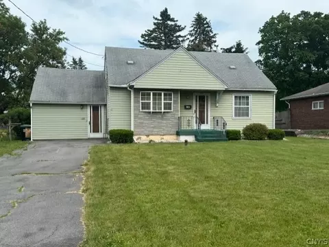 108 Sandra Dr, Salina, NY 13212