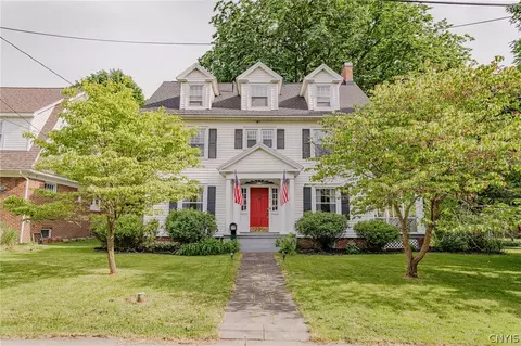 408 Salt Springs Rd, Syracuse, NY 13224