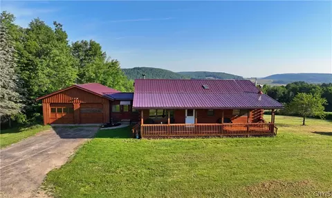6442 Pease Hill Rd, Cuyler, NY 13158