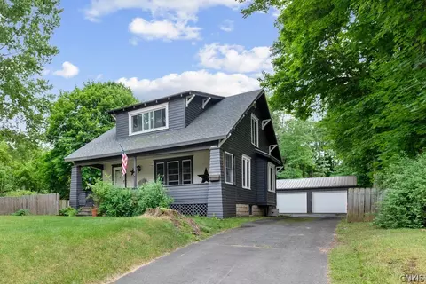 144 Malden Rd, Salina, NY 13211