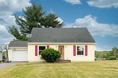 681 Forest Ave, Fulton, NY 13069