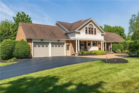 7573 Hunt Ln, Fayetteville, NY 13066