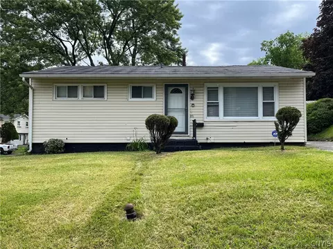 301 Seeley Rd, Syracuse, NY 13224
