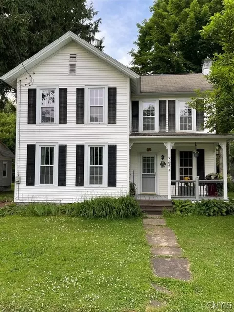 365 S Railroad St, Parish, NY 13131