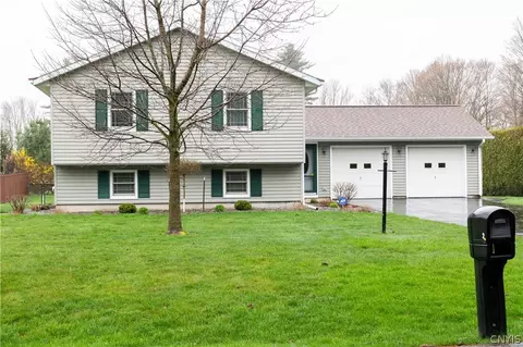 2 Family Cir, Lee, NY 13363